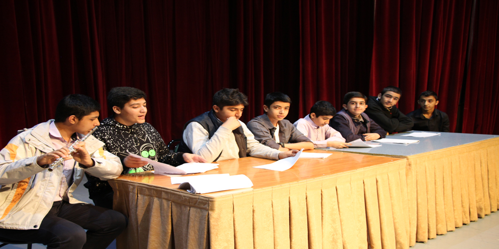 خوش درخشیدن دانش آموزان دبیرستان دوره اول احسان در مسابقات فرهنگی هنری استان فارس 