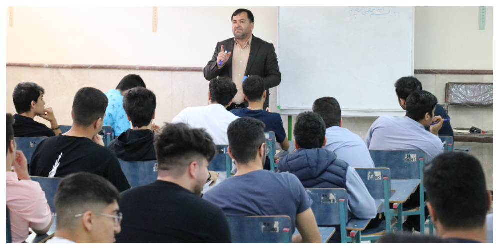توضیحات آقای شفیعی مسئول امتحانات ناحیه یک پیرامون قوانین امتحانات نهایی